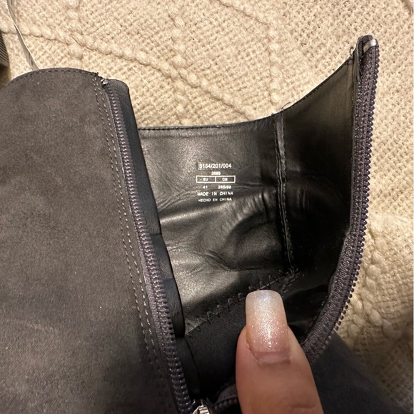 Zara women’s Trafaluc gray suede ankle booties size 41 - Picture 4 of 10